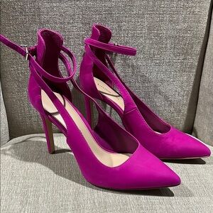 Gianni Bini Fuchsia Heels